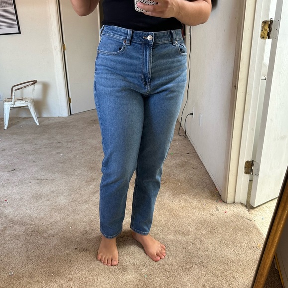 AE stretch mom jeans size 10 L - Picture 2 of 6